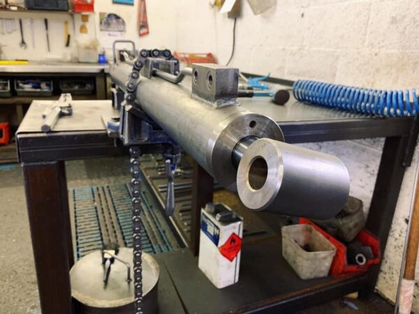 Local hydraulic ram & hose repair: how we do it.. - ABCo Engineering ...